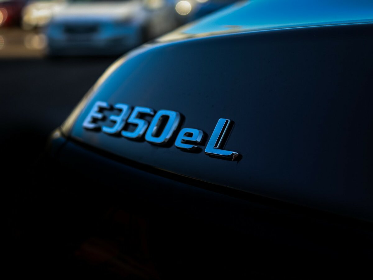 Mercedes-Benz E-Класс с пробегом — 2024 год. Фото: #28