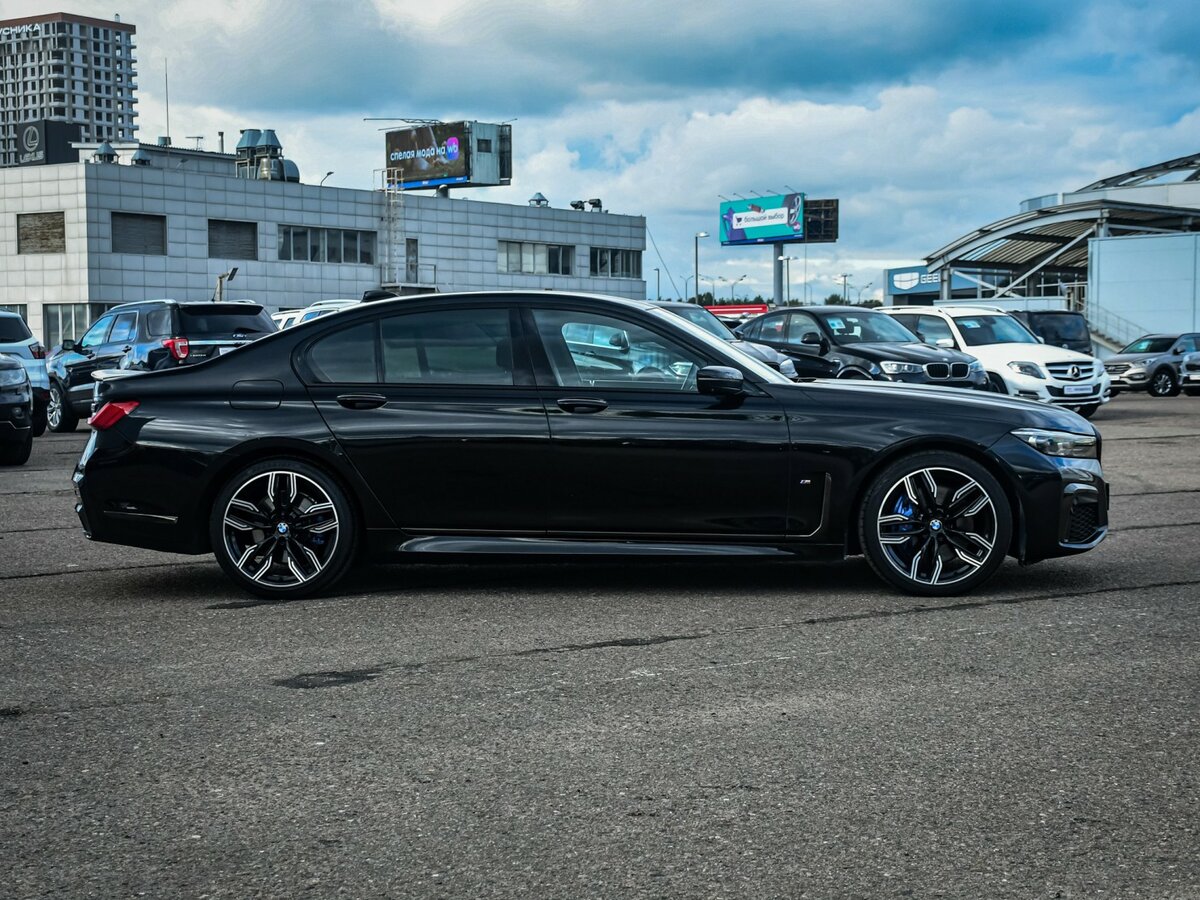 BMW 7 серии с пробегом — 2020 год. Фото: #3