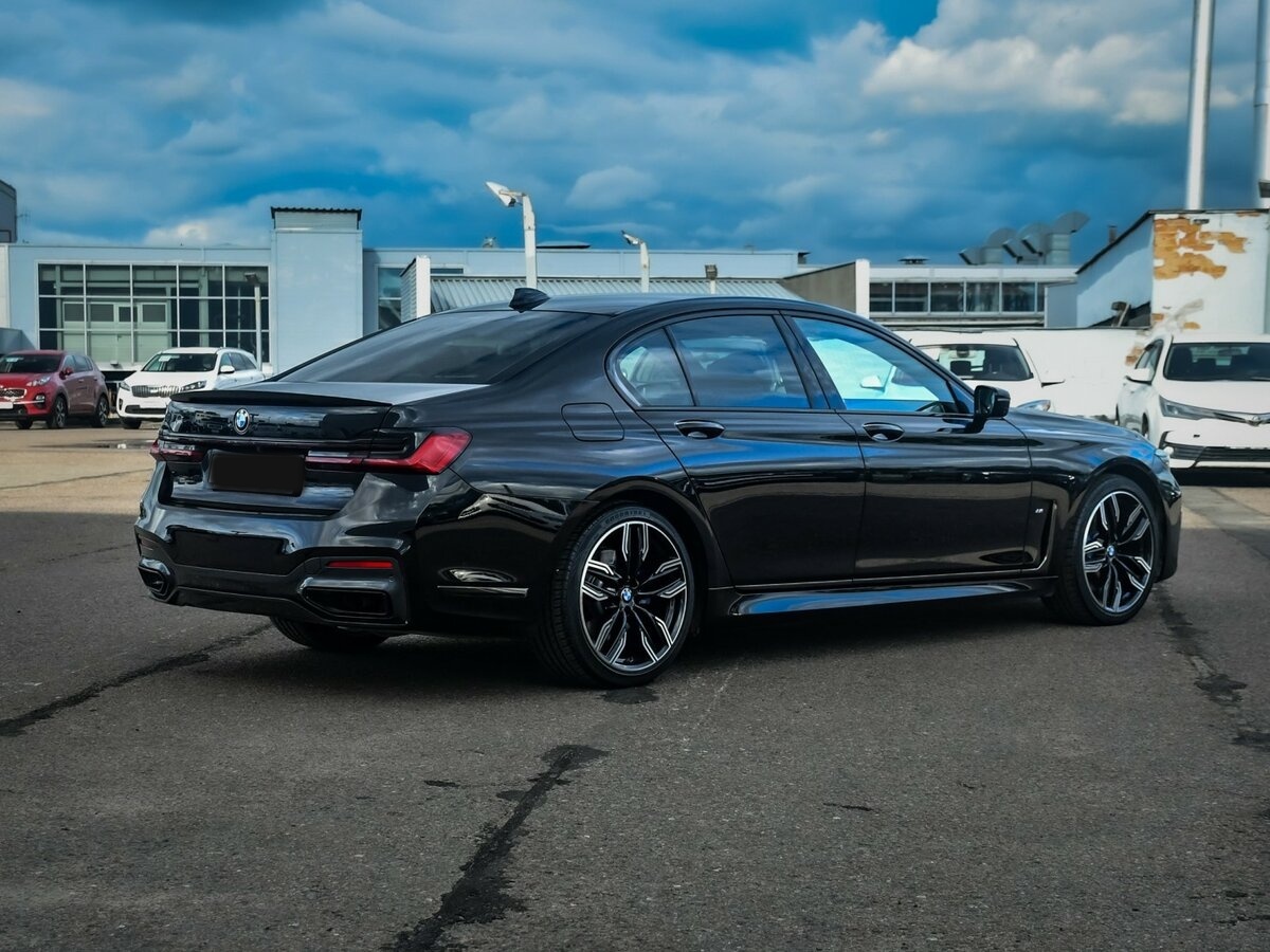 BMW 7 серии с пробегом — 2020 год. Фото: #4