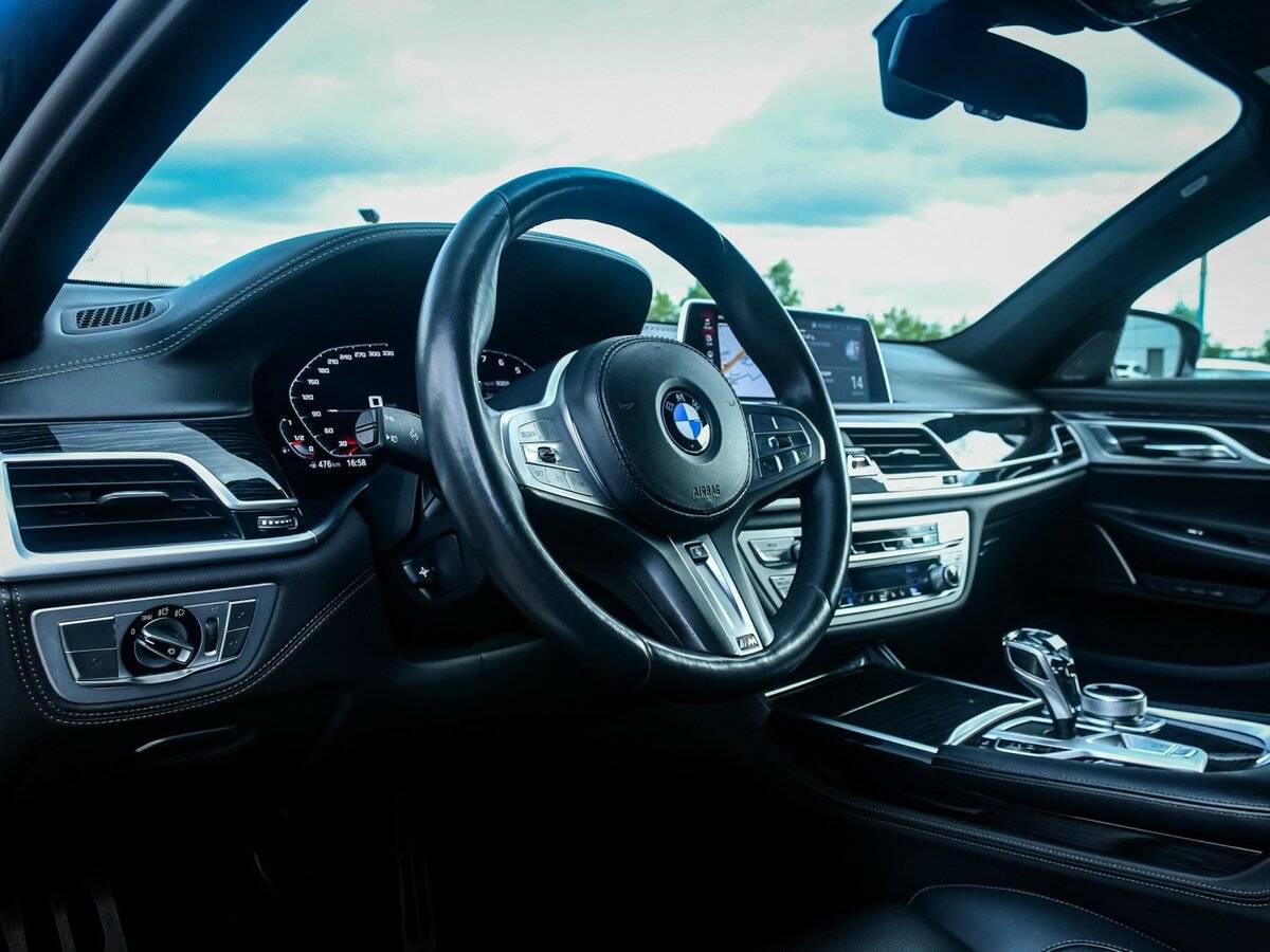 BMW 7 серии с пробегом — 2020 год. Фото: #12