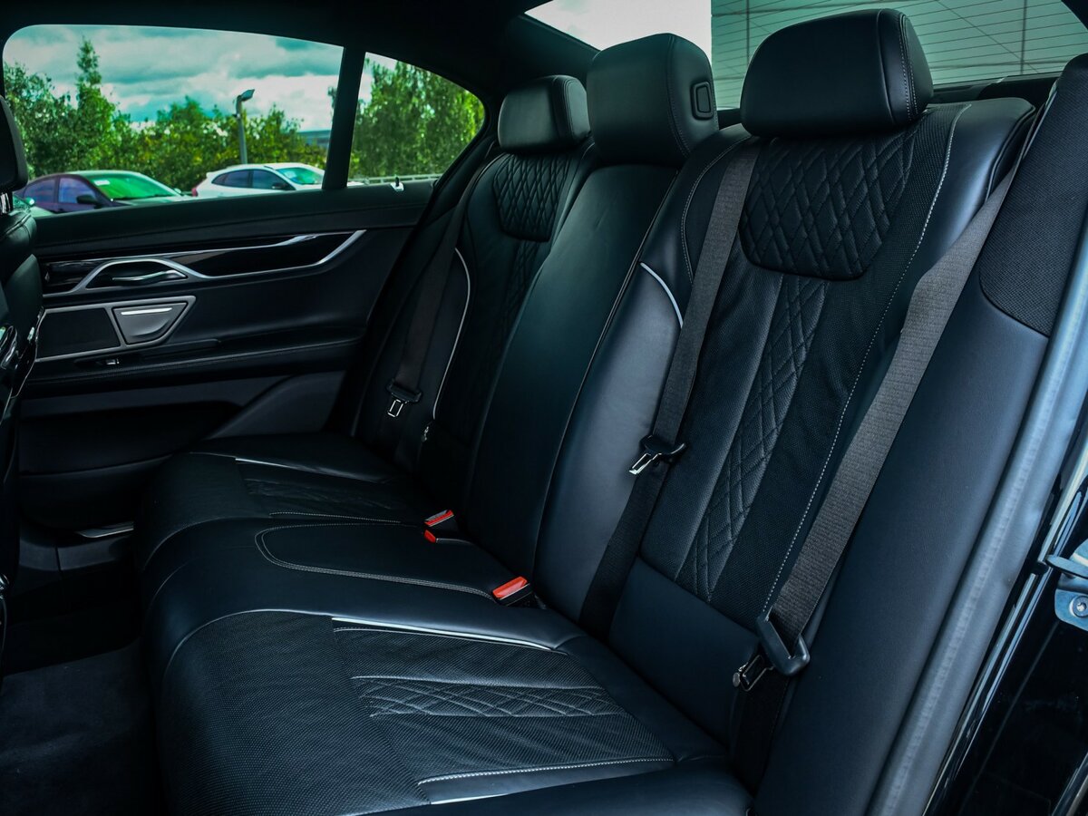 BMW 7 серии с пробегом — 2020 год. Фото: #15