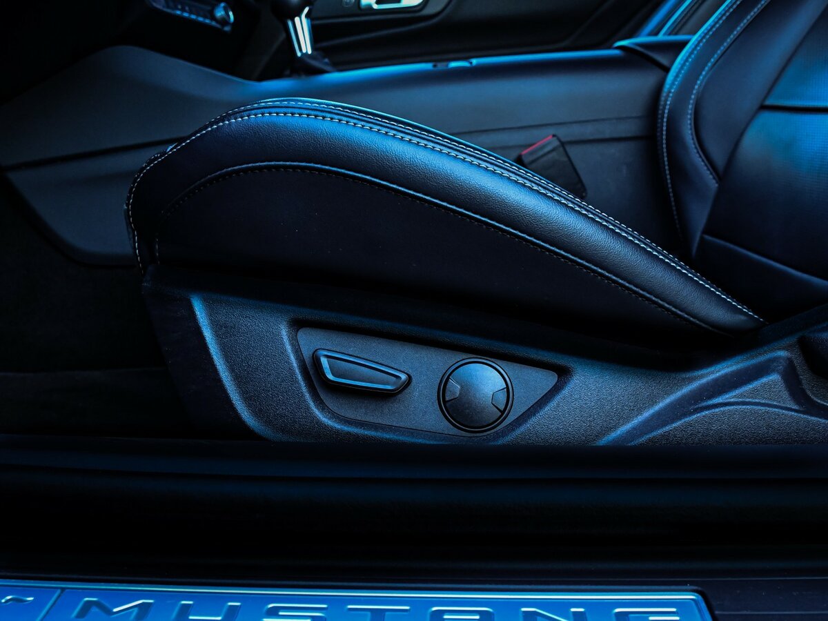 Ford Mustang с пробегом — 2024 год. Фото: #15