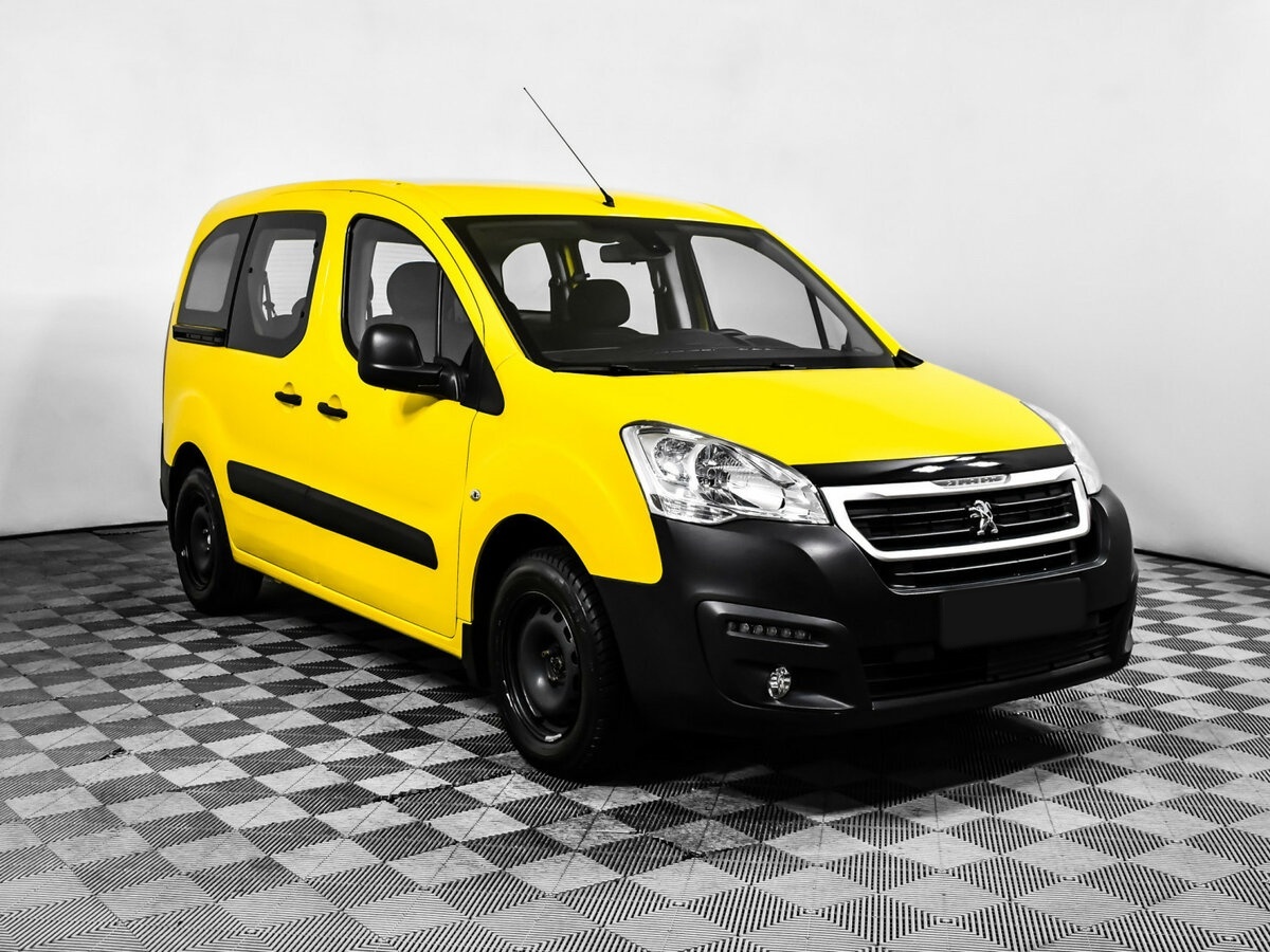 Peugeot Partner с пробегом — 2021 год. Фото: #2