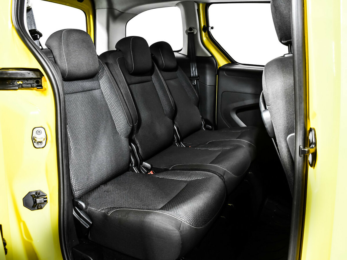 Peugeot Partner с пробегом — 2021 год. Фото: #6