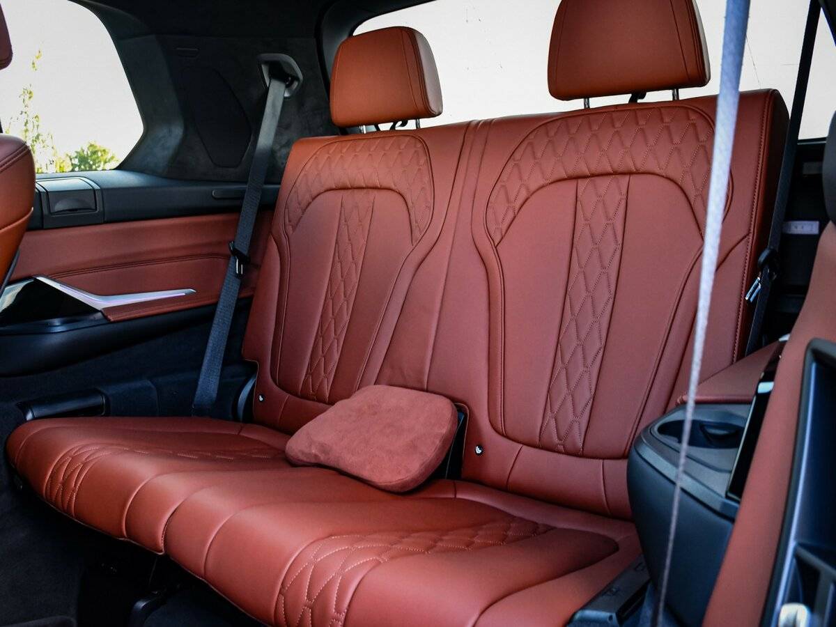 BMW X7 с пробегом — 2022 год. Фото: #11