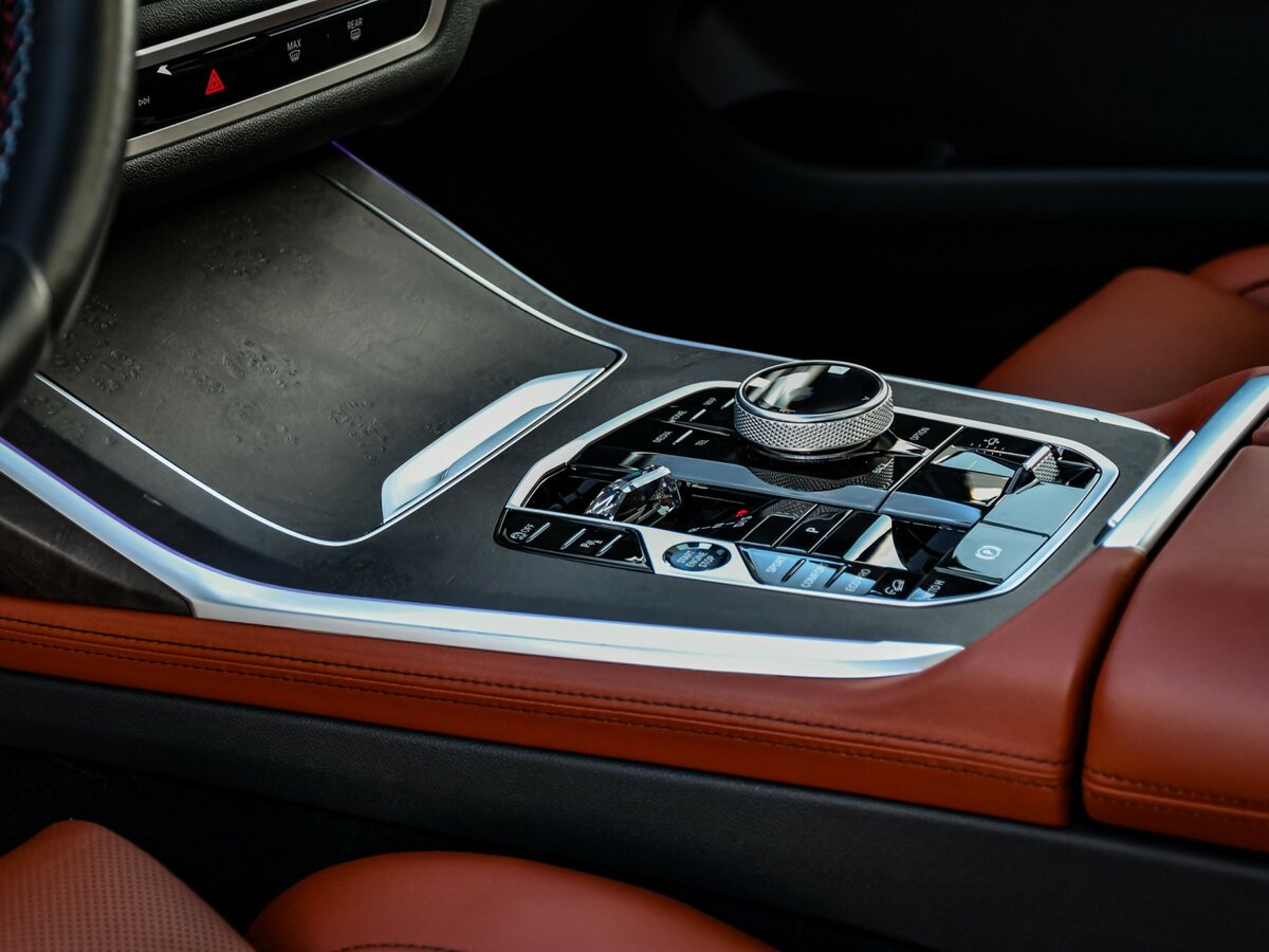 BMW X7 с пробегом — 2022 год. Фото: #22