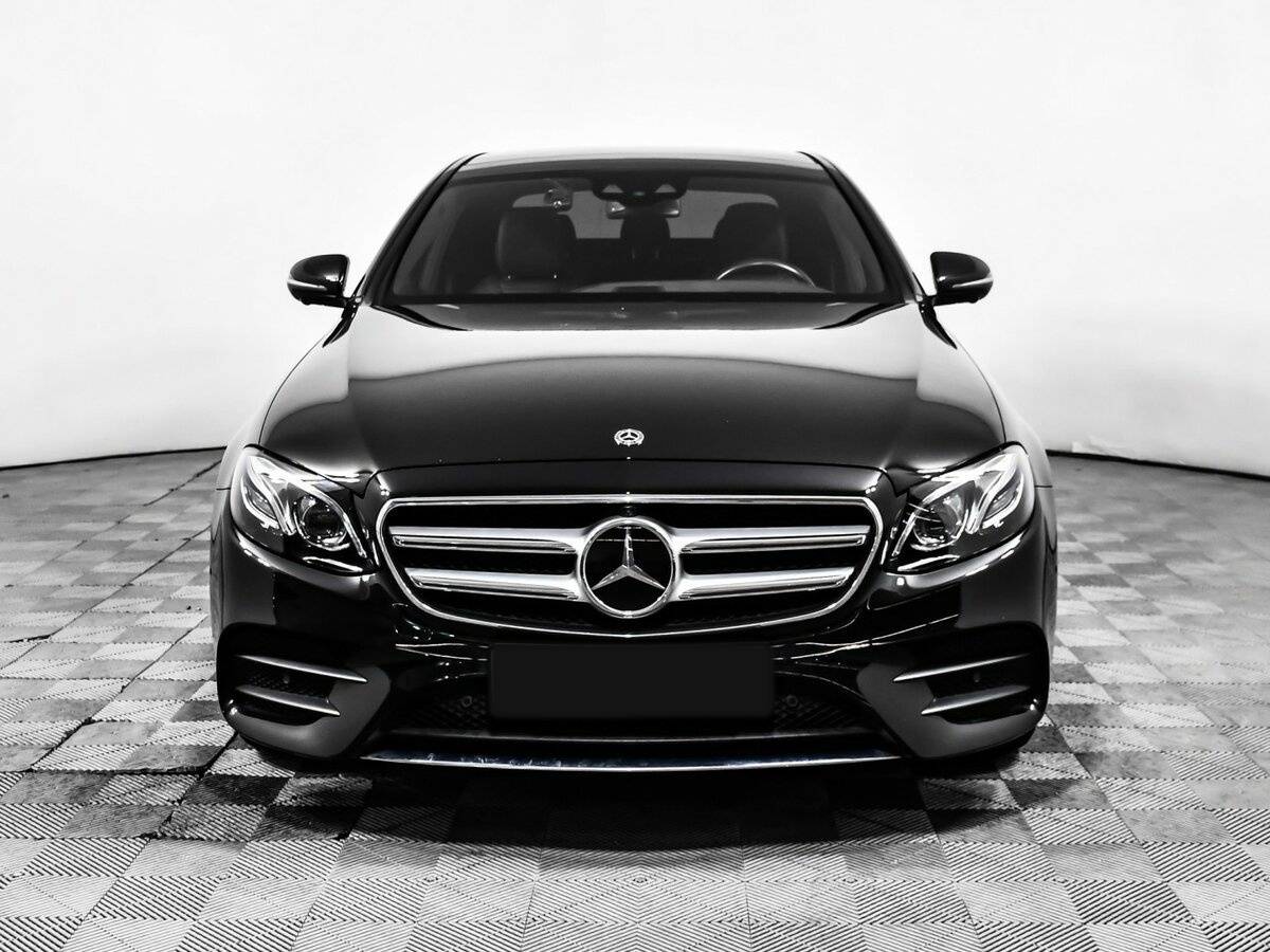 Mercedes-Benz E-Класс с пробегом — 2020 год. Фото: #1