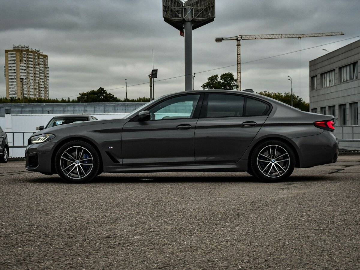 BMW 5 серии с пробегом — 2021 год. Фото: #7