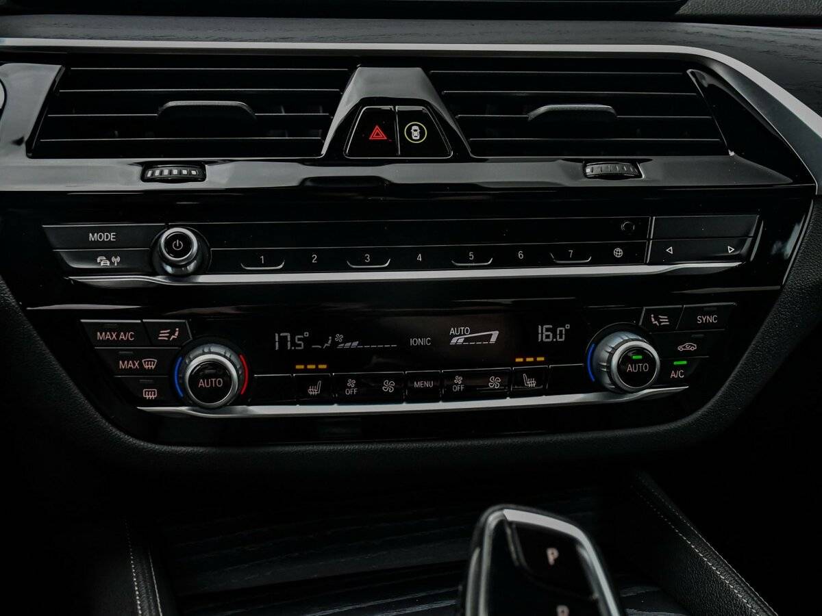 BMW 5 серии с пробегом — 2021 год. Фото: #19