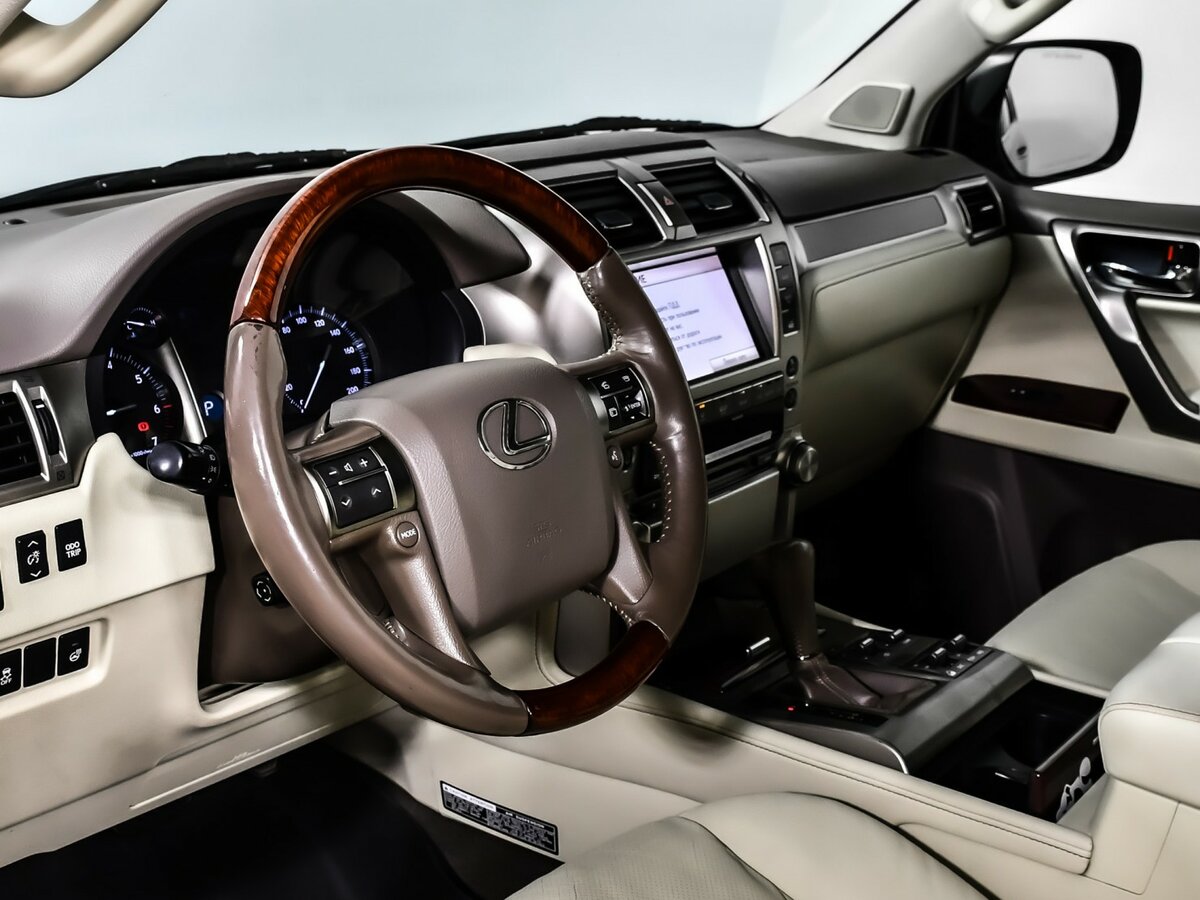 Lexus GX с пробегом — 2011 год. Фото: #11