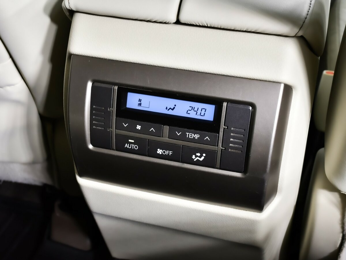 Lexus GX с пробегом — 2011 год. Фото: #14