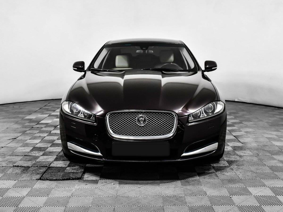 Jaguar XF с пробегом — 2011 год. Фото: #1