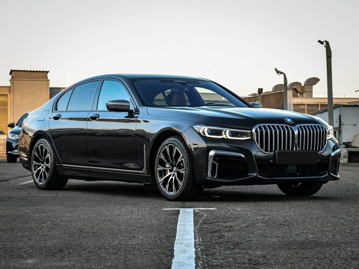 BMW 7 серии с пробегом — 2019 год. Фото: #2