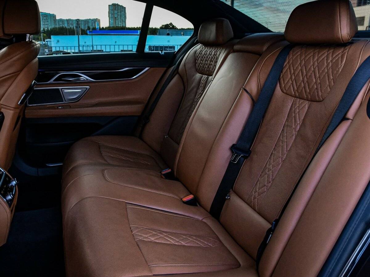 BMW 7 серии с пробегом — 2019 год. Фото: #11
