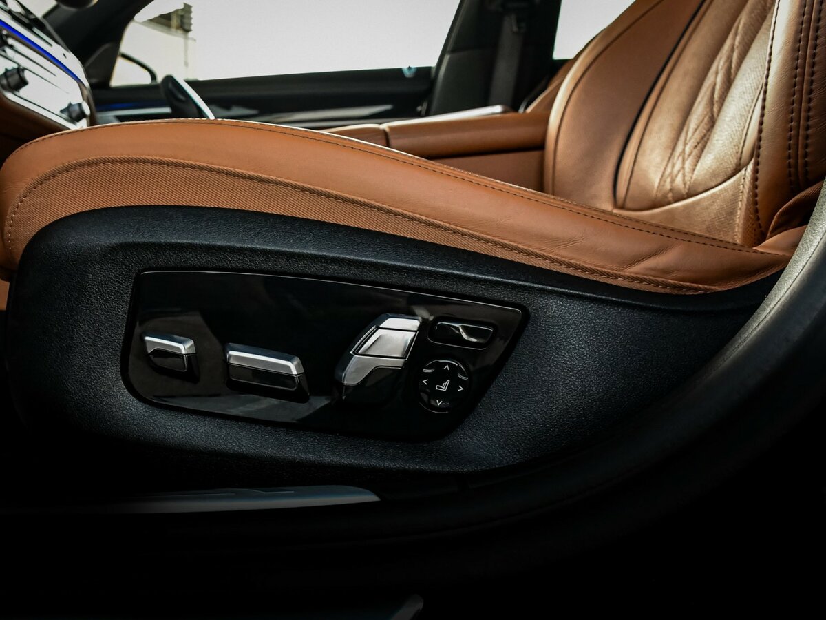 BMW 7 серии с пробегом — 2019 год. Фото: #17