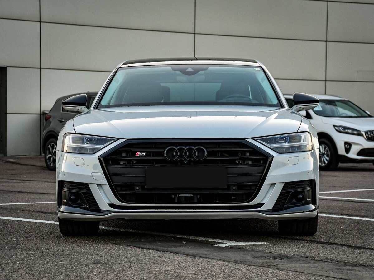 Audi S8 с пробегом — 2020 год. Фото: #1