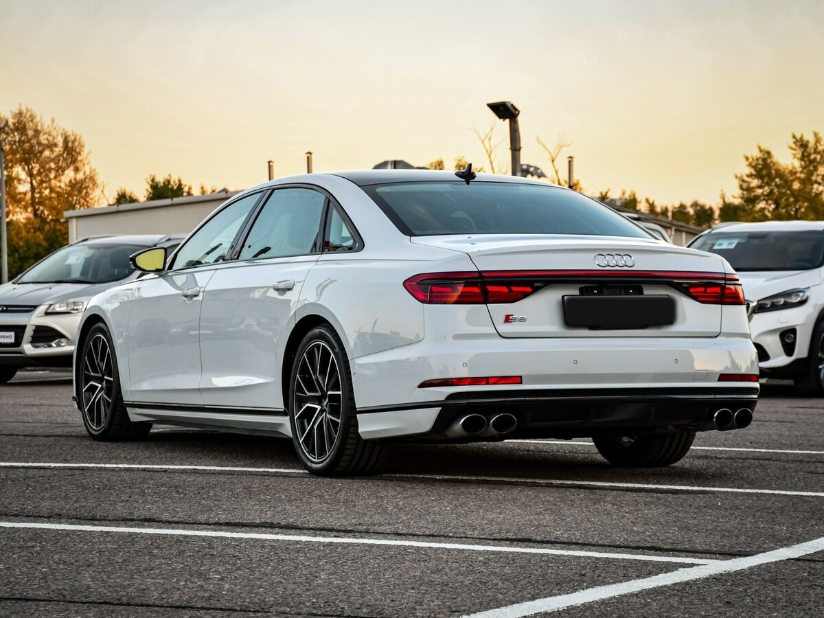 Audi S8 с пробегом — 2020 год. Фото: #5