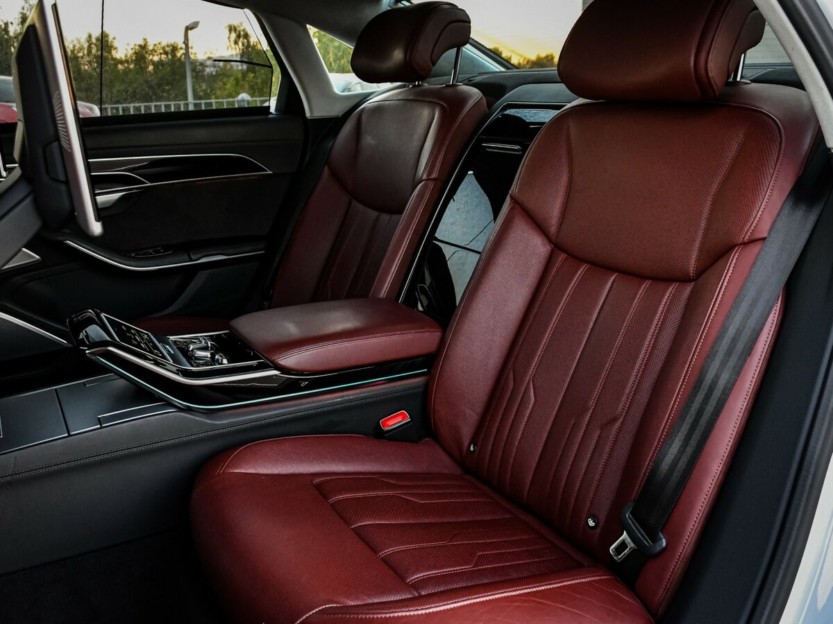 Audi S8 с пробегом — 2020 год. Фото: #12