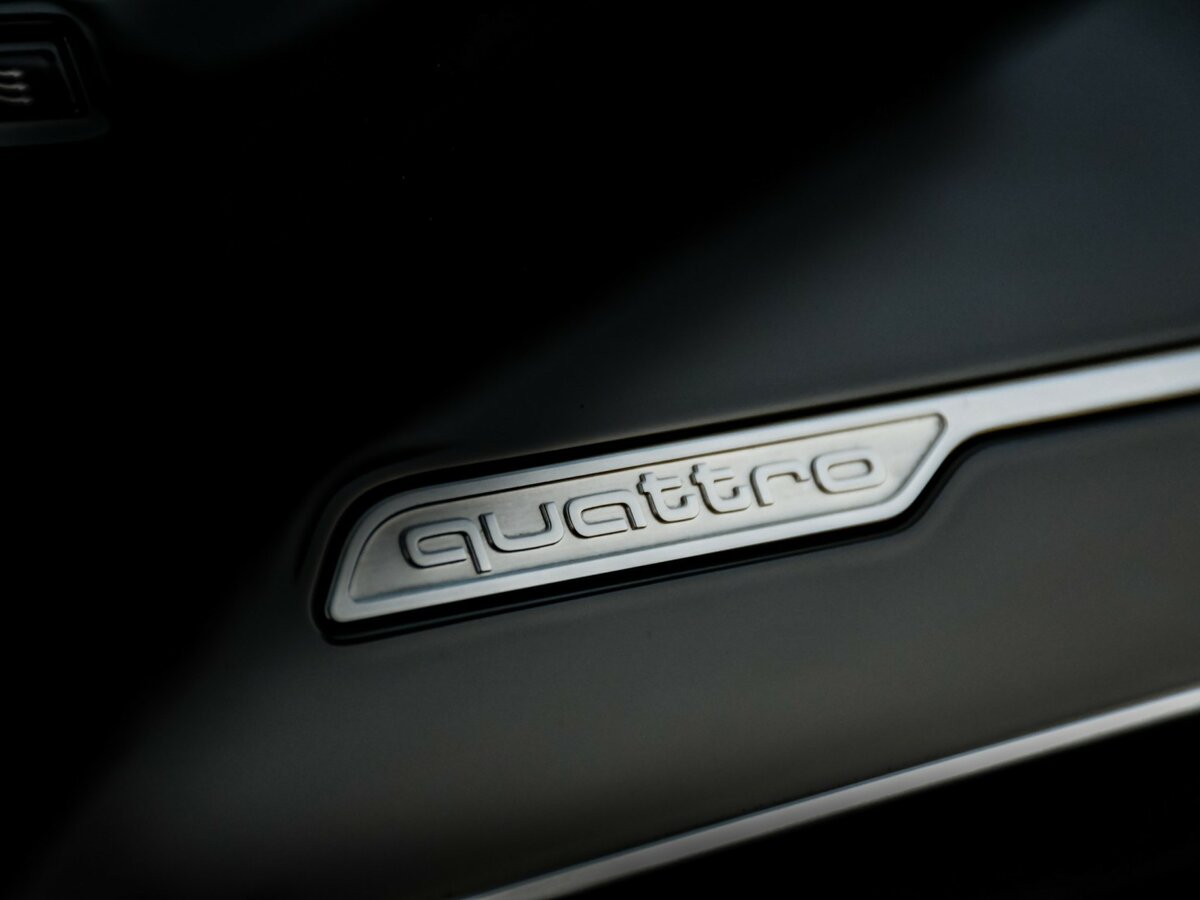 Audi S8 с пробегом — 2020 год. Фото: #27