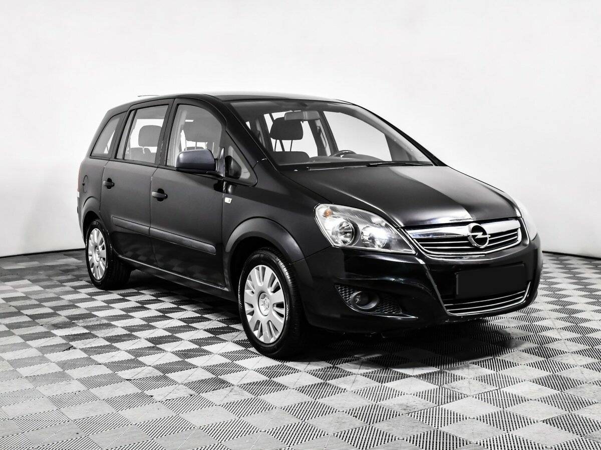 Opel Zafira с пробегом — 2010 год. Фото: #2