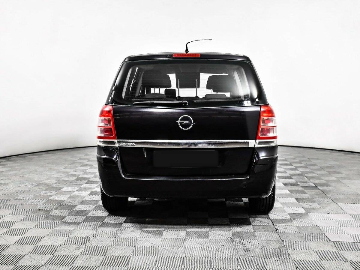 Opel Zafira с пробегом — 2010 год. Фото: #4