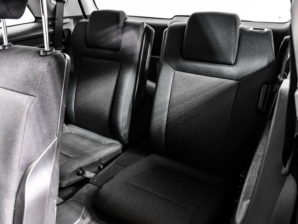 Opel Zafira с пробегом — 2010 год. Фото: #8