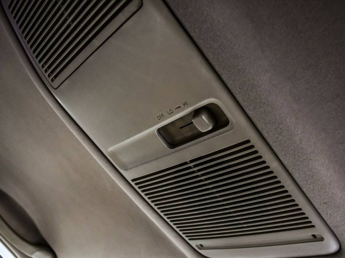 Toyota Mark II с пробегом — 2001 год. Фото: #12