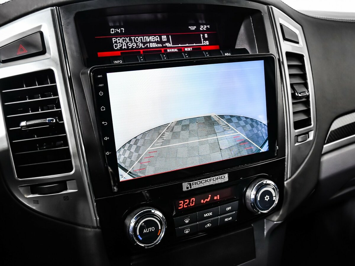 Mitsubishi Pajero с пробегом — 2019 год. Фото: #15