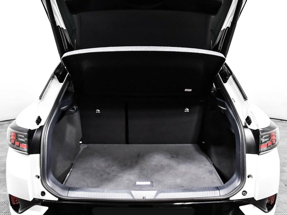 Volkswagen ID.4 с пробегом — 2023 год. Фото: #21