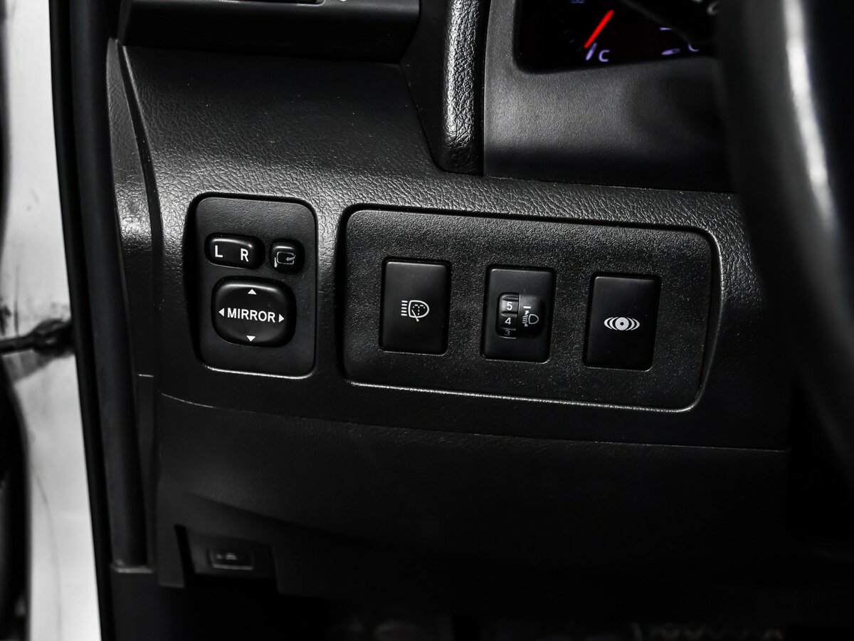 Toyota Camry с пробегом — 2008 год. Фото: #12