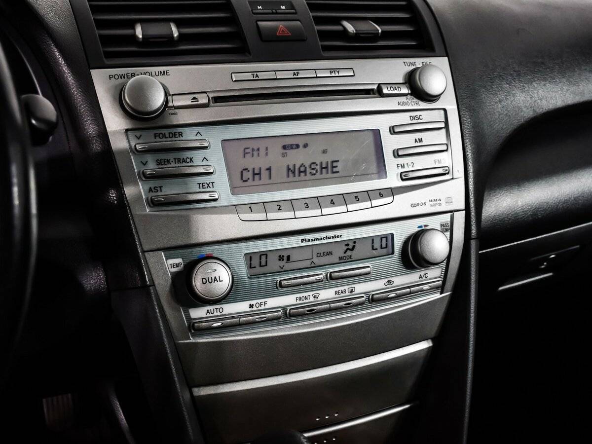 Toyota Camry с пробегом — 2008 год. Фото: #13