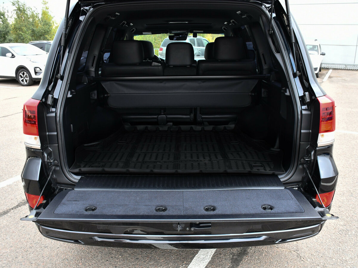Toyota Land Cruiser с пробегом — 2017 год. Фото: #15