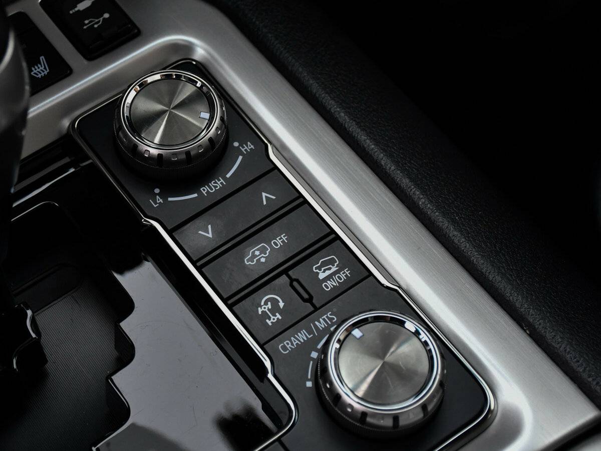 Toyota Land Cruiser с пробегом — 2017 год. Фото: #23