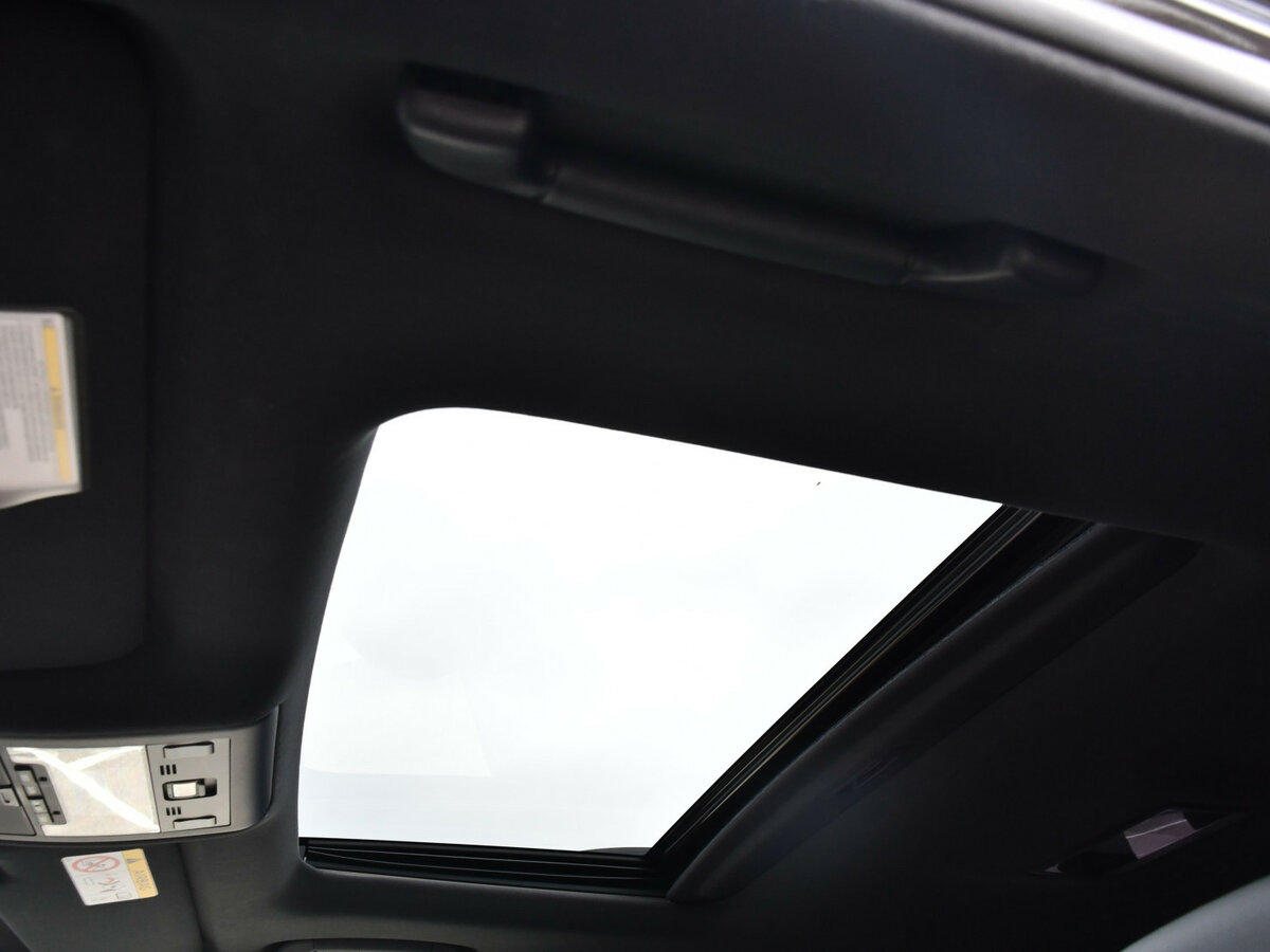 Toyota Land Cruiser с пробегом — 2017 год. Фото: #26