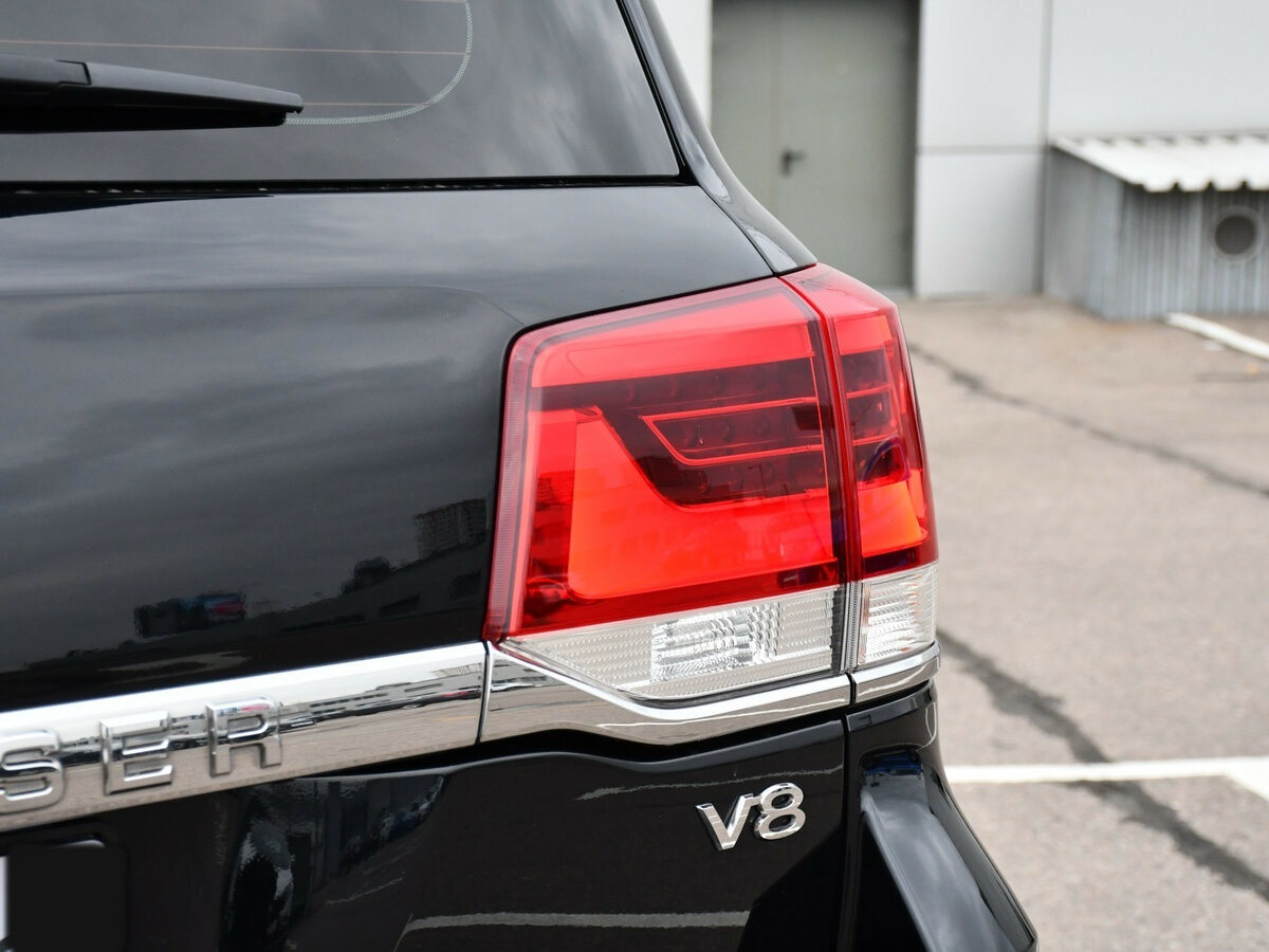 Toyota Land Cruiser с пробегом — 2017 год. Фото: #32