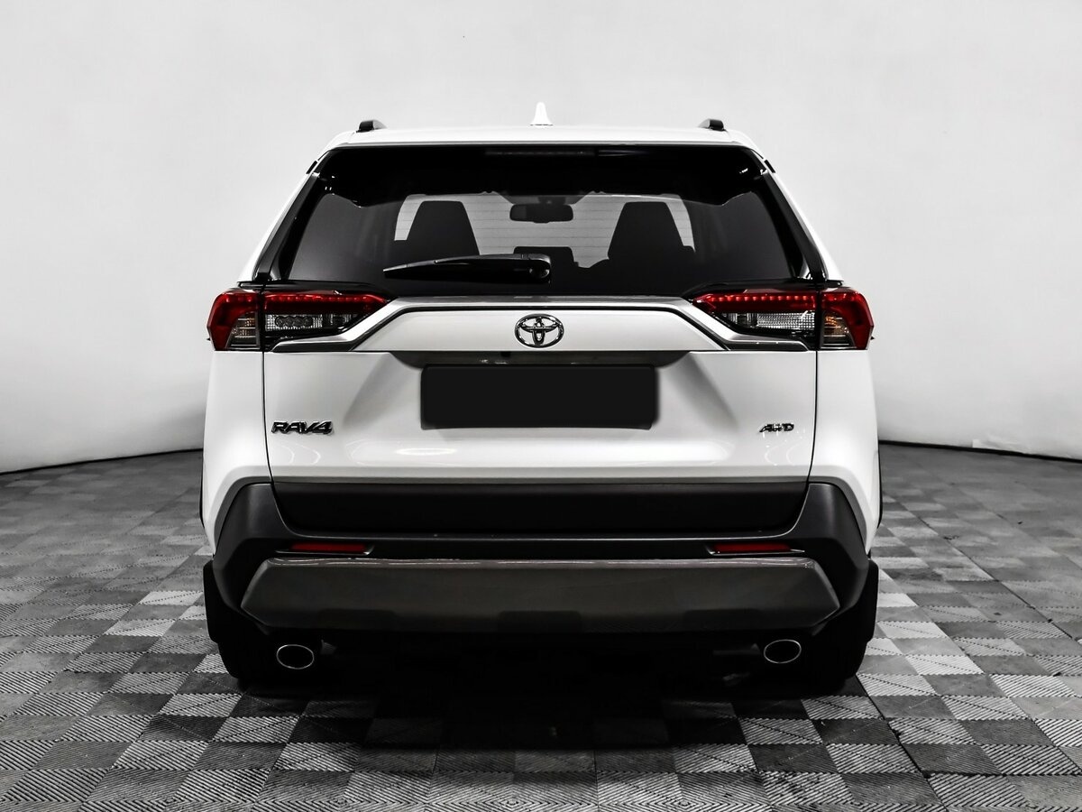 Toyota RAV4 с пробегом — 2021 год. Фото: #5
