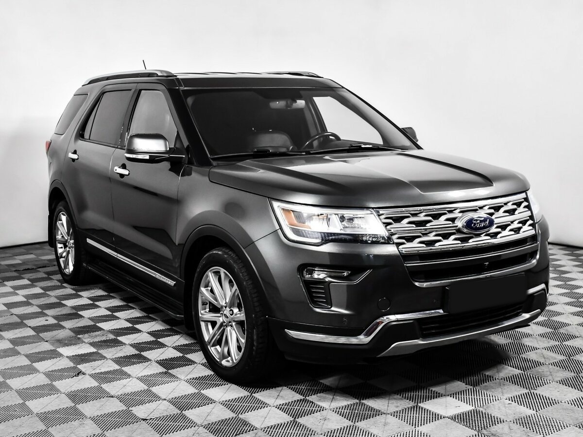 Ford Explorer с пробегом — 2018 год. Фото: #2