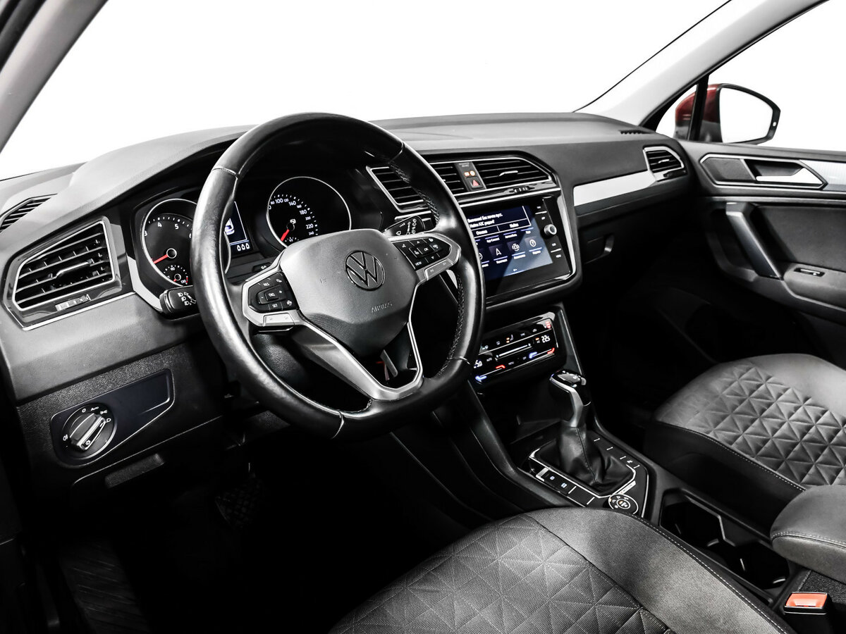 Volkswagen Tiguan с пробегом — 2020 год. Фото: #12