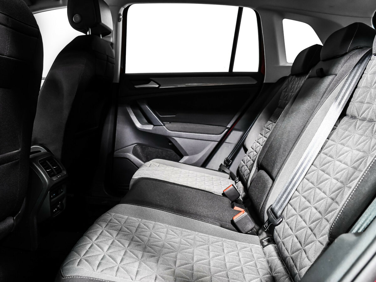 Volkswagen Tiguan с пробегом — 2020 год. Фото: #13