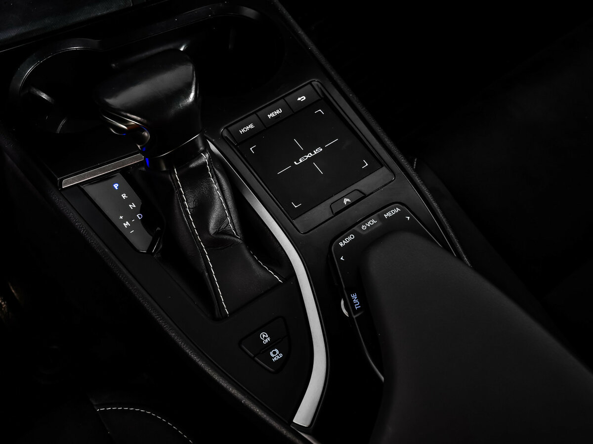 Lexus UX с пробегом — 2021 год. Фото: #14