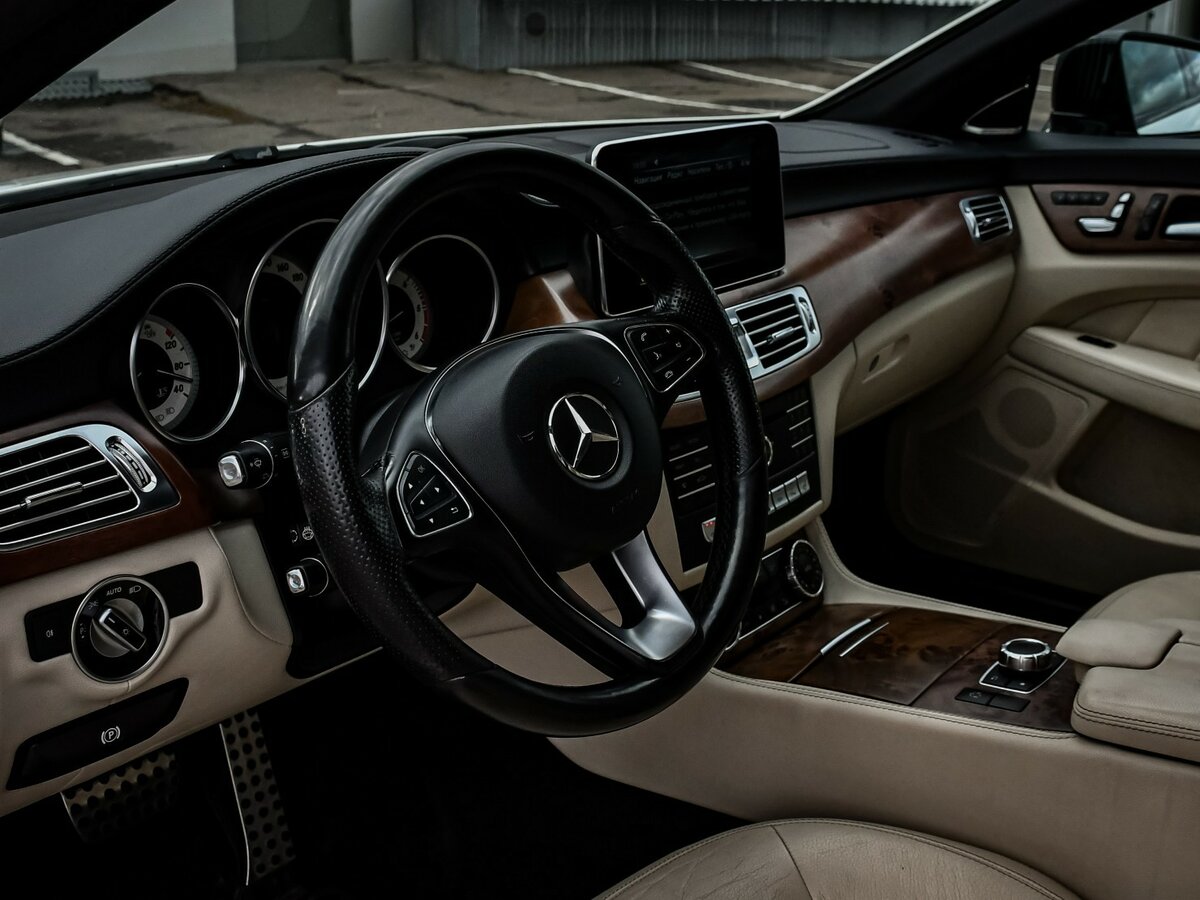 Mercedes-Benz CLS с пробегом — 2016 год. Фото: #9