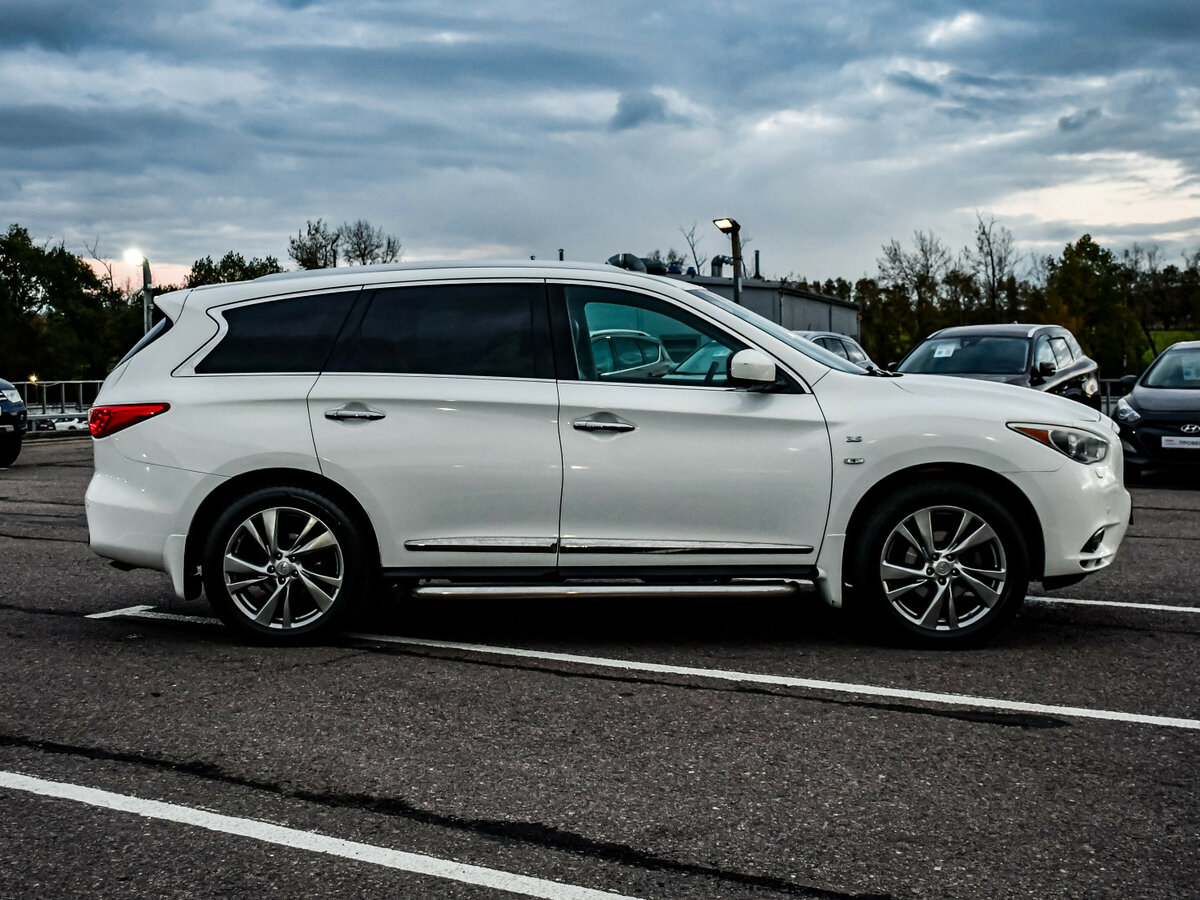Infiniti QX60 с пробегом — 2014 год. Фото: #3