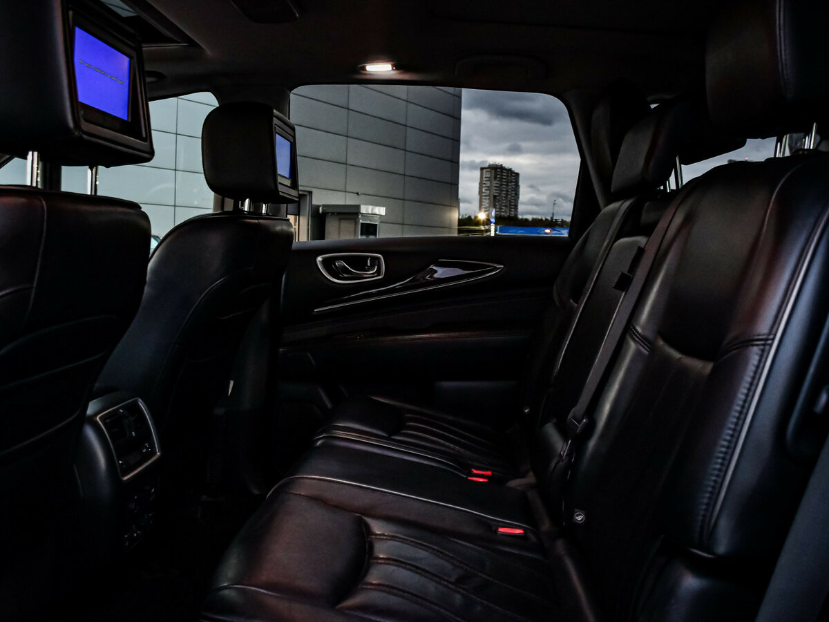 Infiniti QX60 с пробегом — 2014 год. Фото: #10