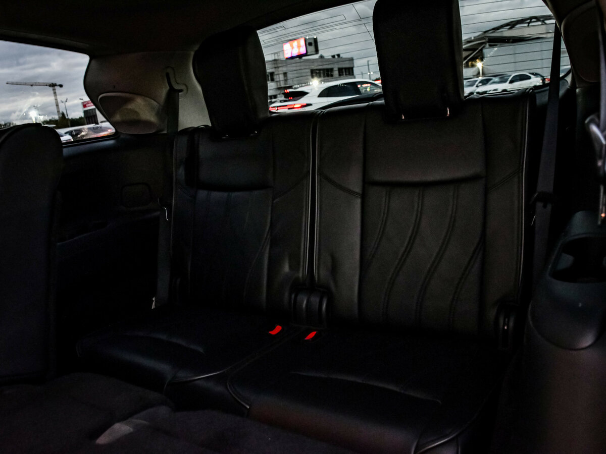 Infiniti QX60 с пробегом — 2014 год. Фото: #11