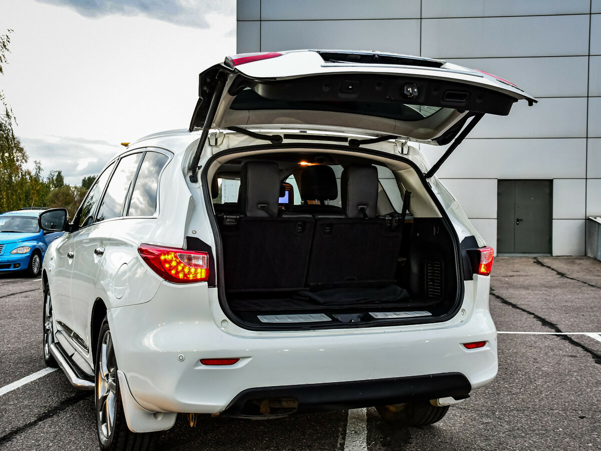 Infiniti QX60 с пробегом — 2014 год. Фото: #16