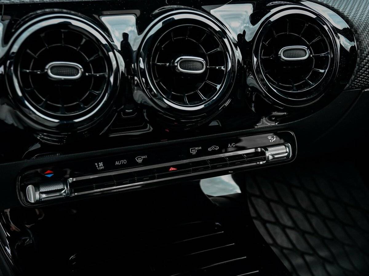 Mercedes-Benz A-Класс с пробегом — 2019 год. Фото: #15