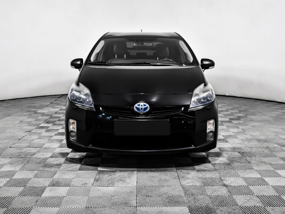 Toyota Prius с пробегом — 2010 год. Фото: #1