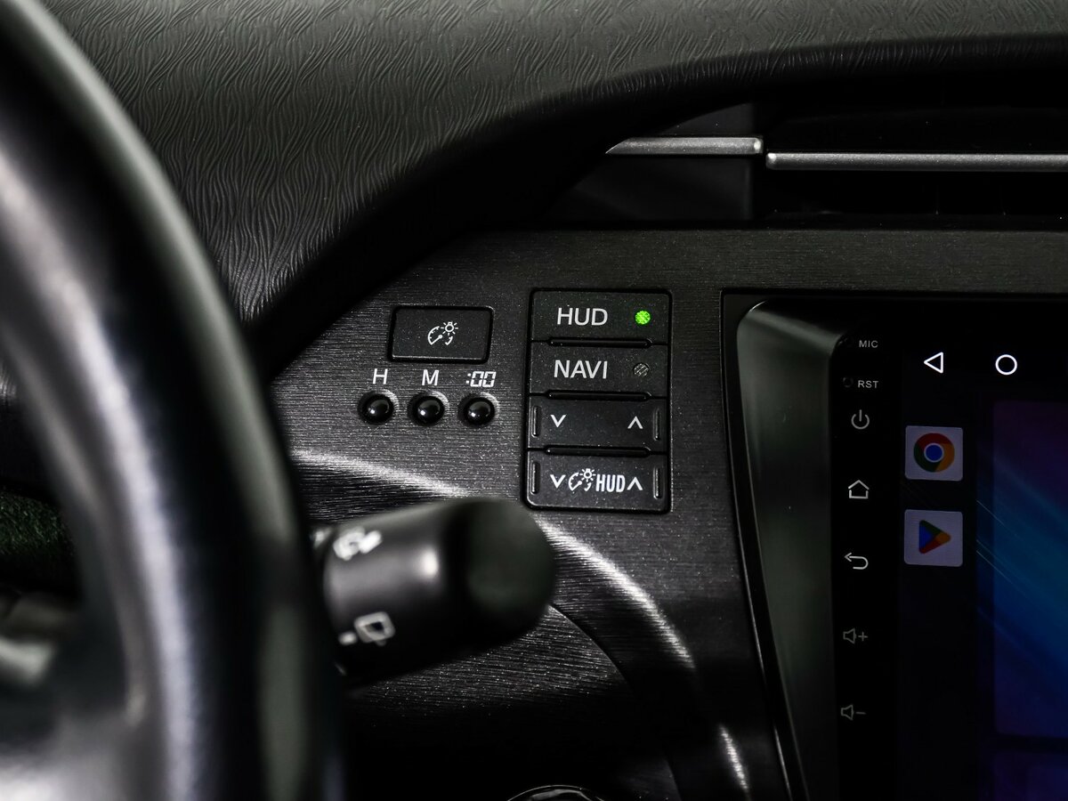 Toyota Prius с пробегом — 2010 год. Фото: #14