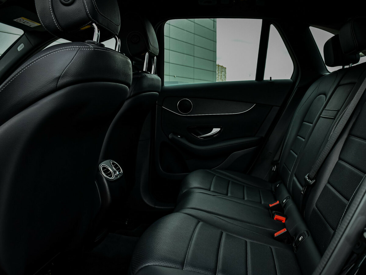 Mercedes-Benz GLC с пробегом — 2020 год. Фото: #12