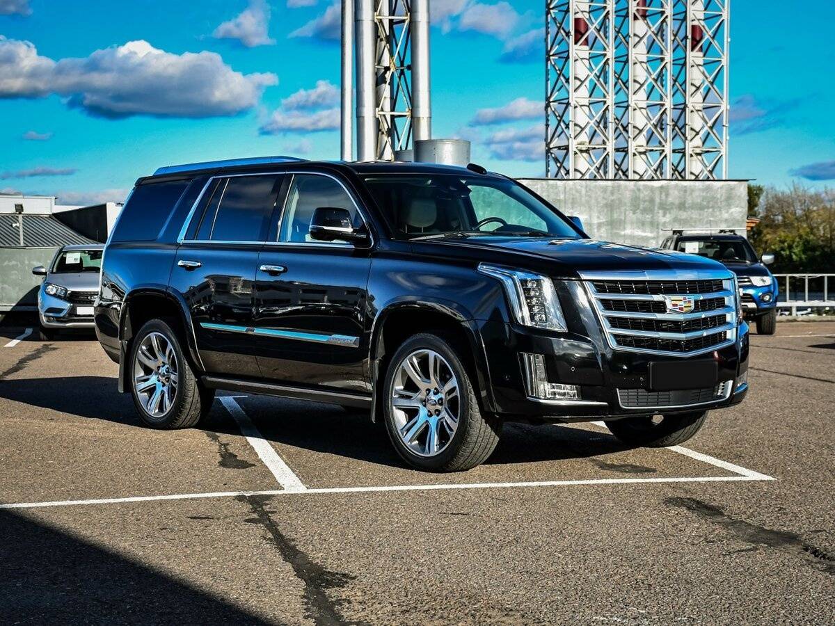 Cadillac Escalade с пробегом — 2018 год. Фото: #2